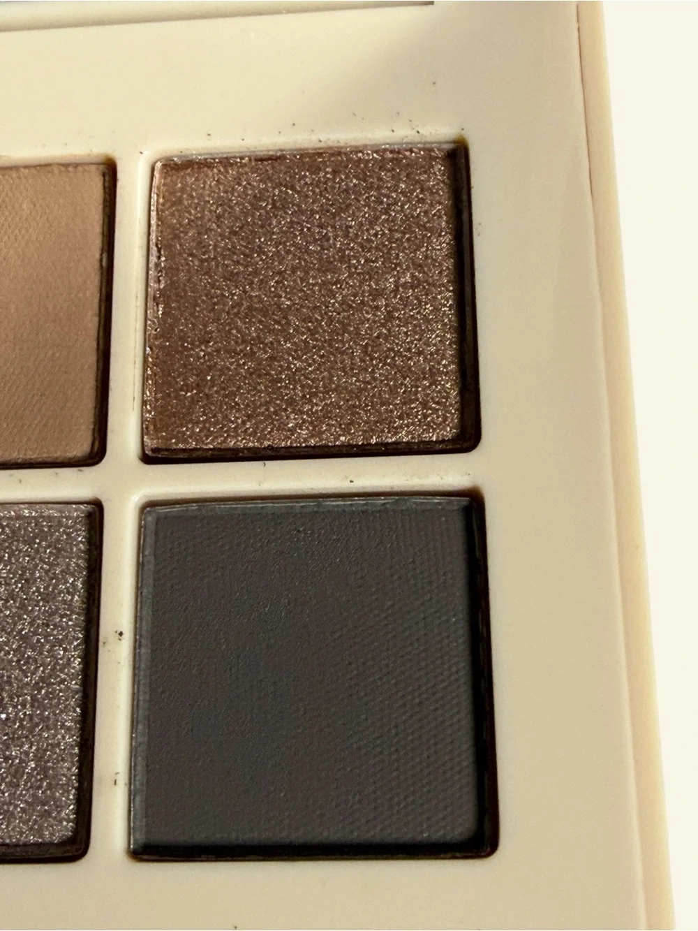 Dibs neutral eyeshadow